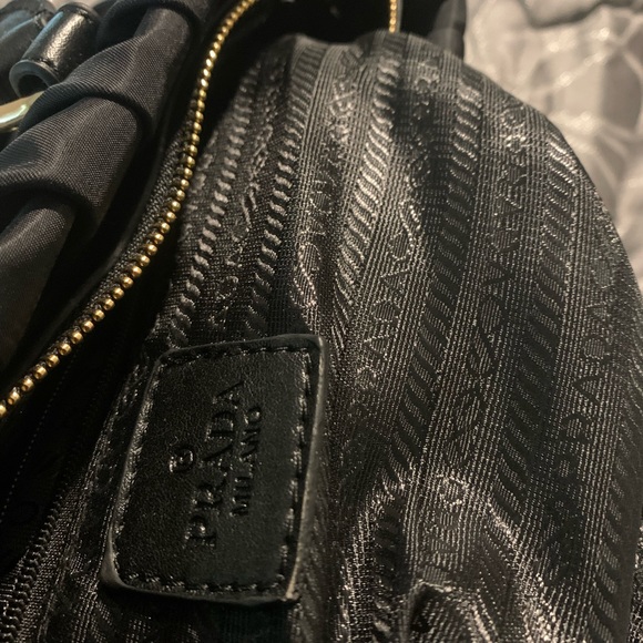Prada leather and nylon ruched bag. Excellent condition. Please look at photos - Picture 5 of 16